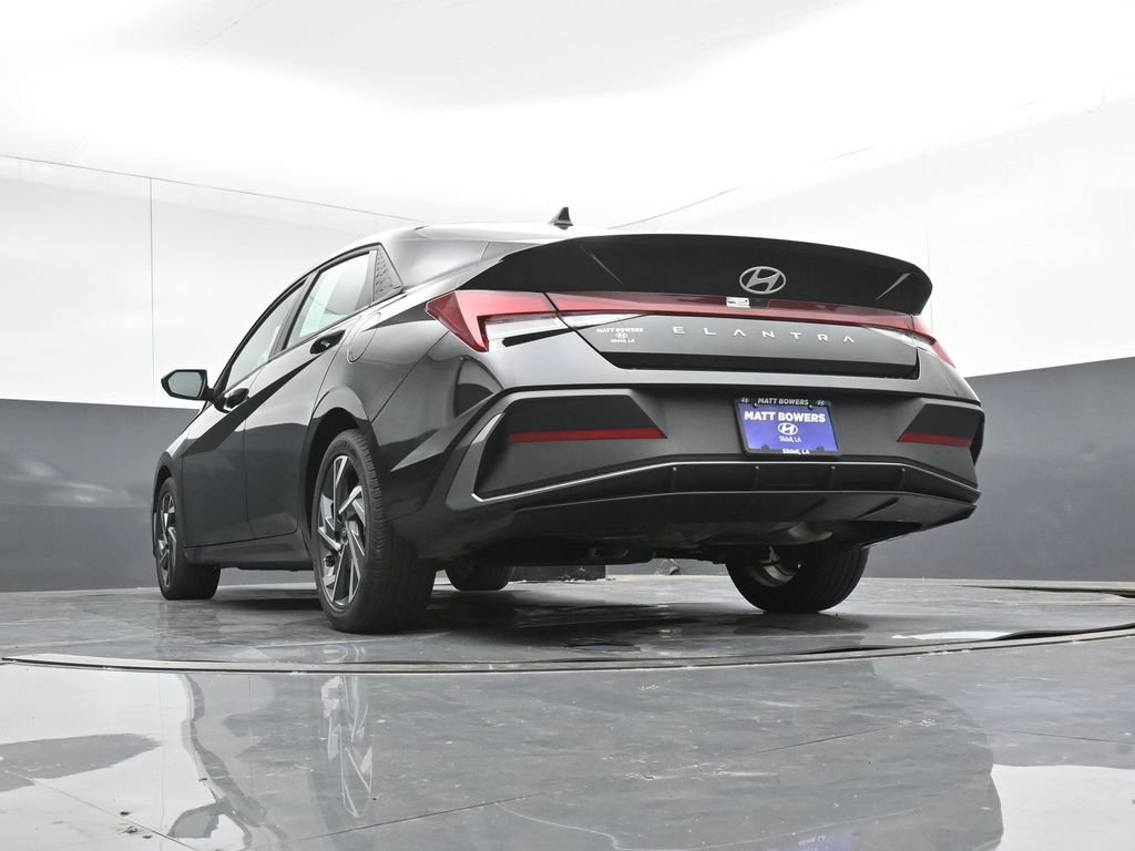 Certified 2025 Hyundai Elantra Sport FWD image 42