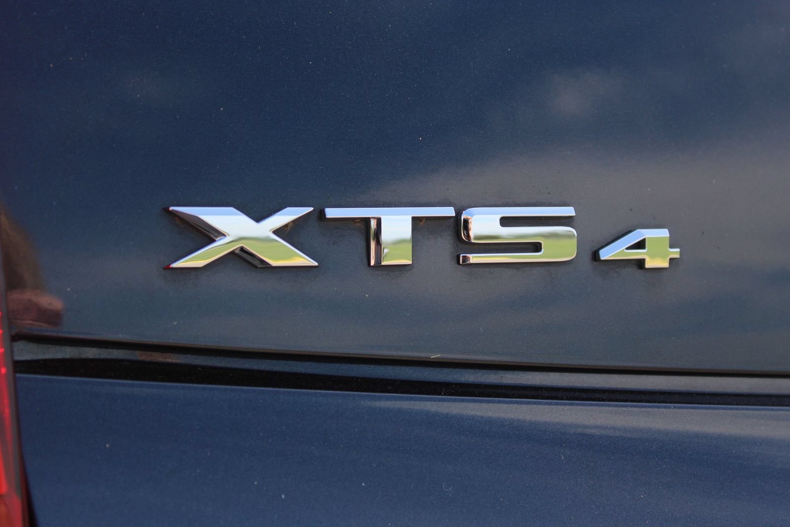Used 2014 Cadillac XTS Premium AWD/4WD image 30