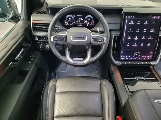 Used 2025 GMC Yukon XL Denali image 16