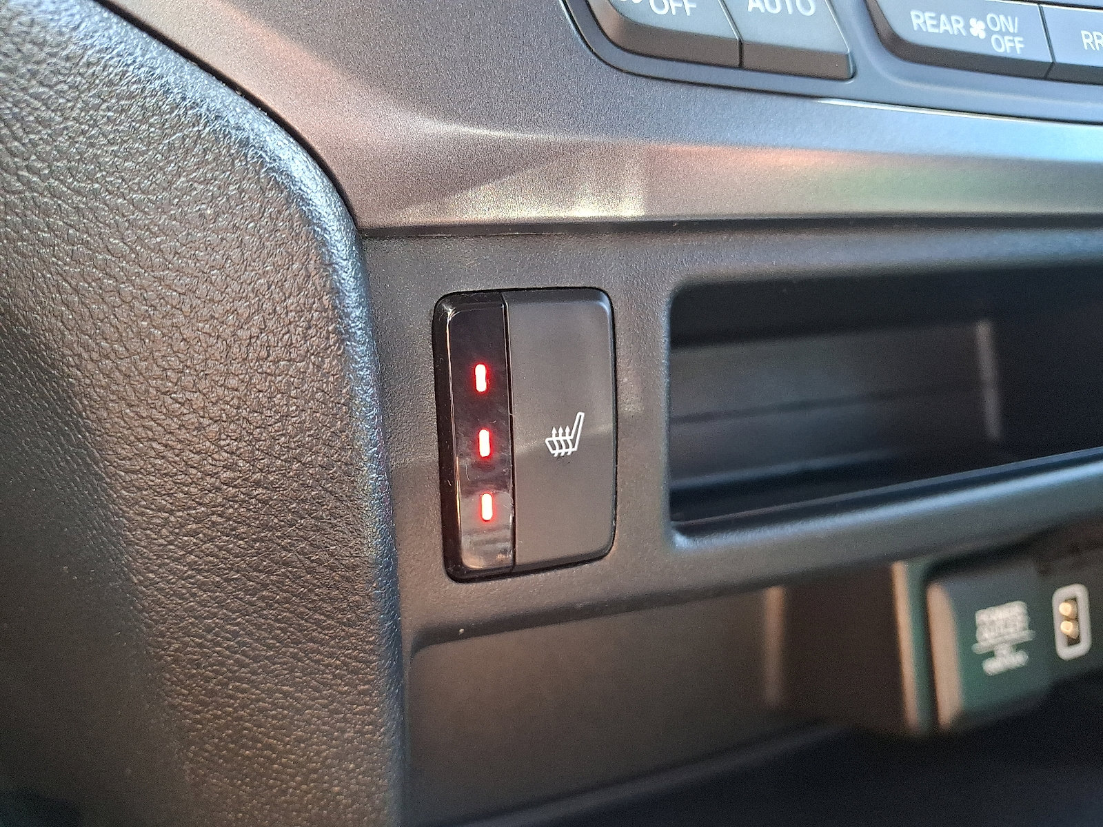 Used 2022 Honda Pilot Sport image 18