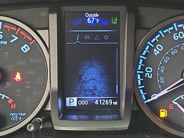 Used 2020 Toyota Tacoma TRD Off-Road image 26