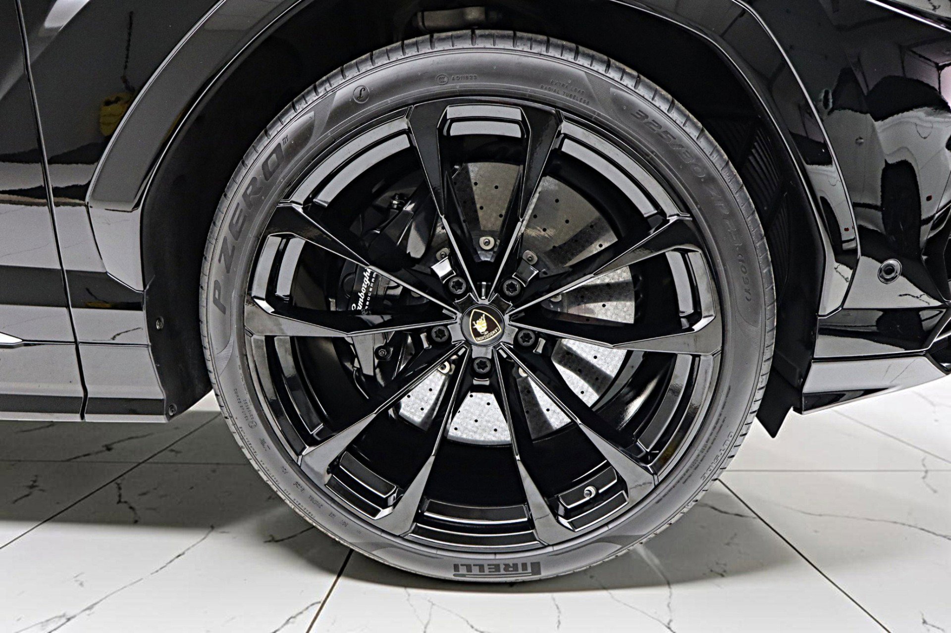 Used 2019 Lamborghini Urus AWD/4WD image 55
