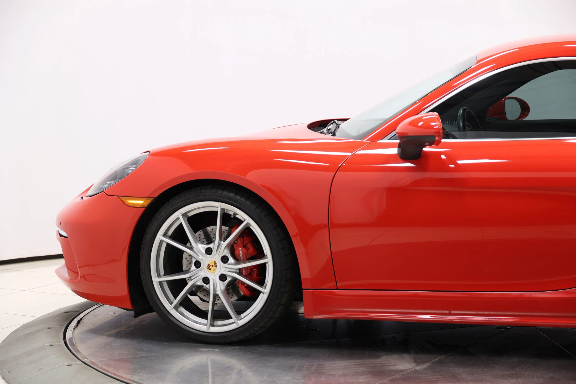 Used 2017 Porsche 718 Cayman S image 8