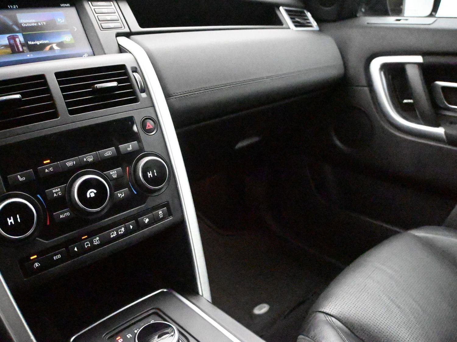 Used 2017 Land Rover Discovery Sport HSE image 5