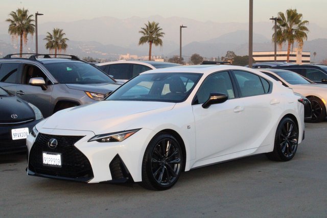 Certified 2025 Lexus IS 350 F Sport image 3