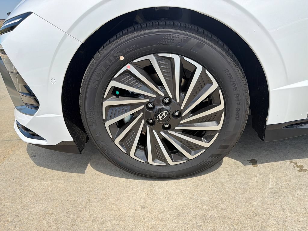 New 2026 Hyundai Sonata Limited FWD image 12