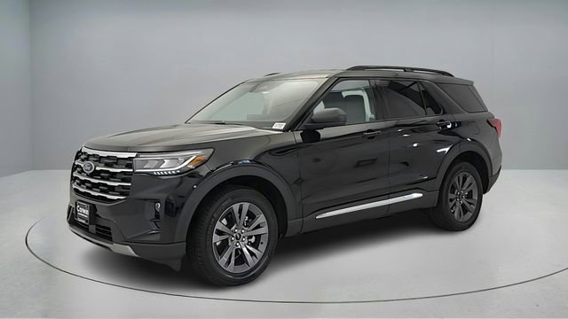 New 2025 Ford Explorer Active w/ Active Comfort Package image 3