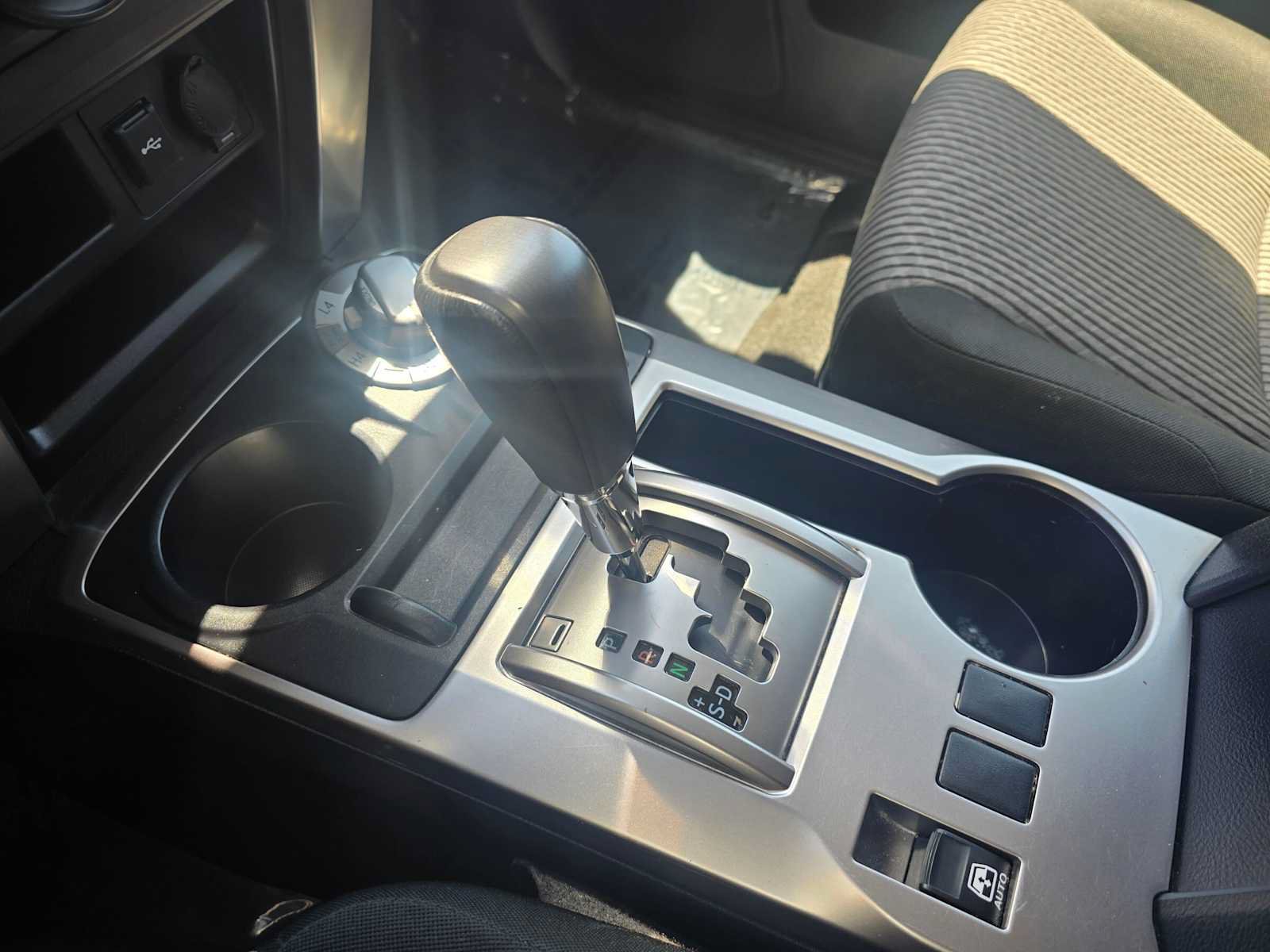 Used 2023 Toyota 4Runner SR5 AWD/4WD image 30