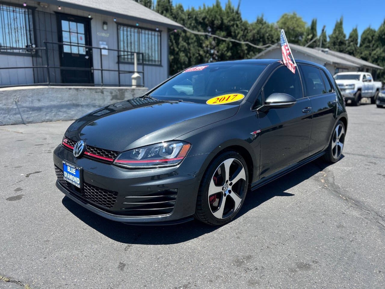 Used 2017 Volkswagen GTI Autobahn FWD image 3