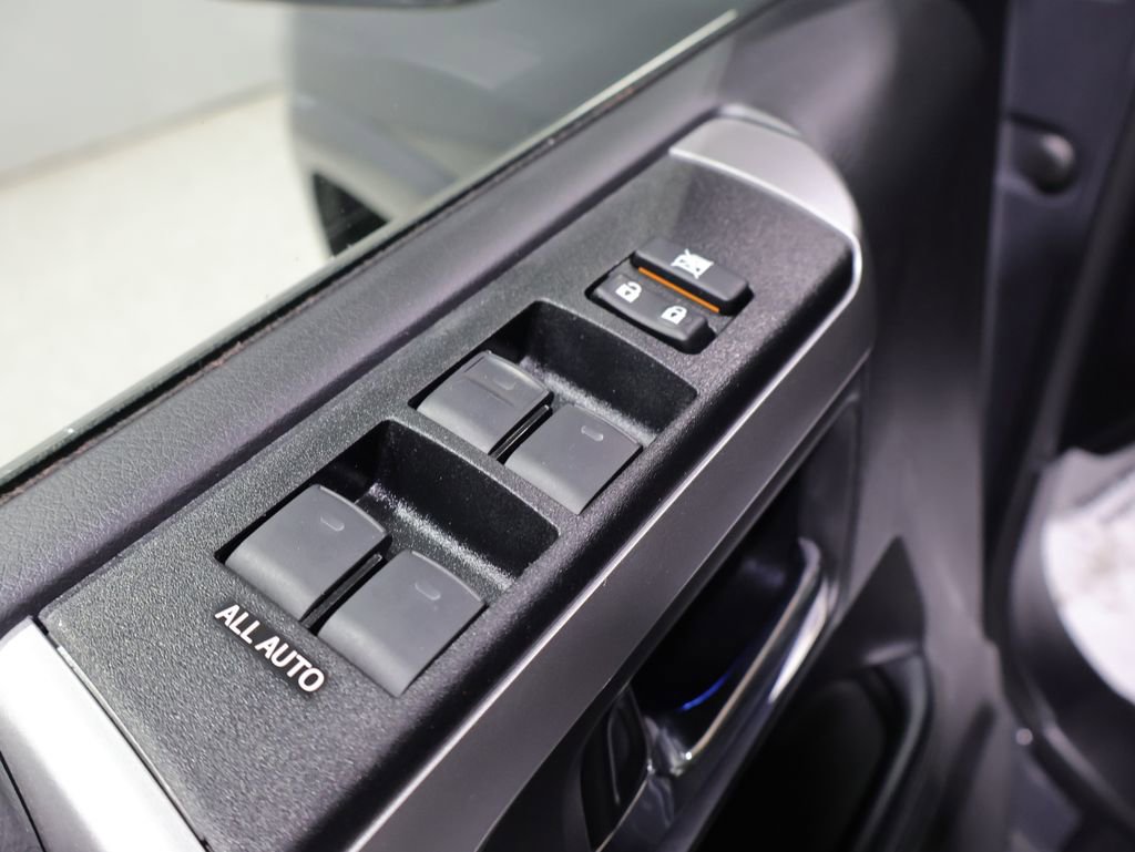 Used 2024 Toyota 4Runner Limited AWD/4WD image 15