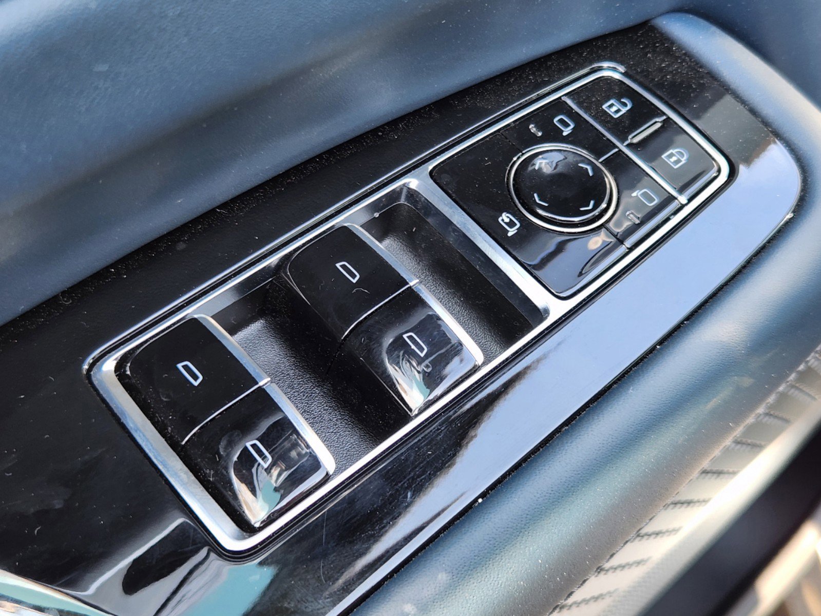 New 2025 Cadillac Escalade IQ Sport 2 AWD/4WD image 19