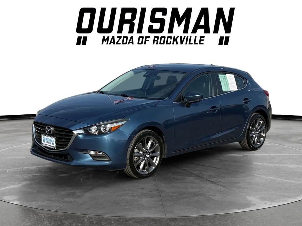 Used 2018 MAZDA MAZDA3 Touring image 2