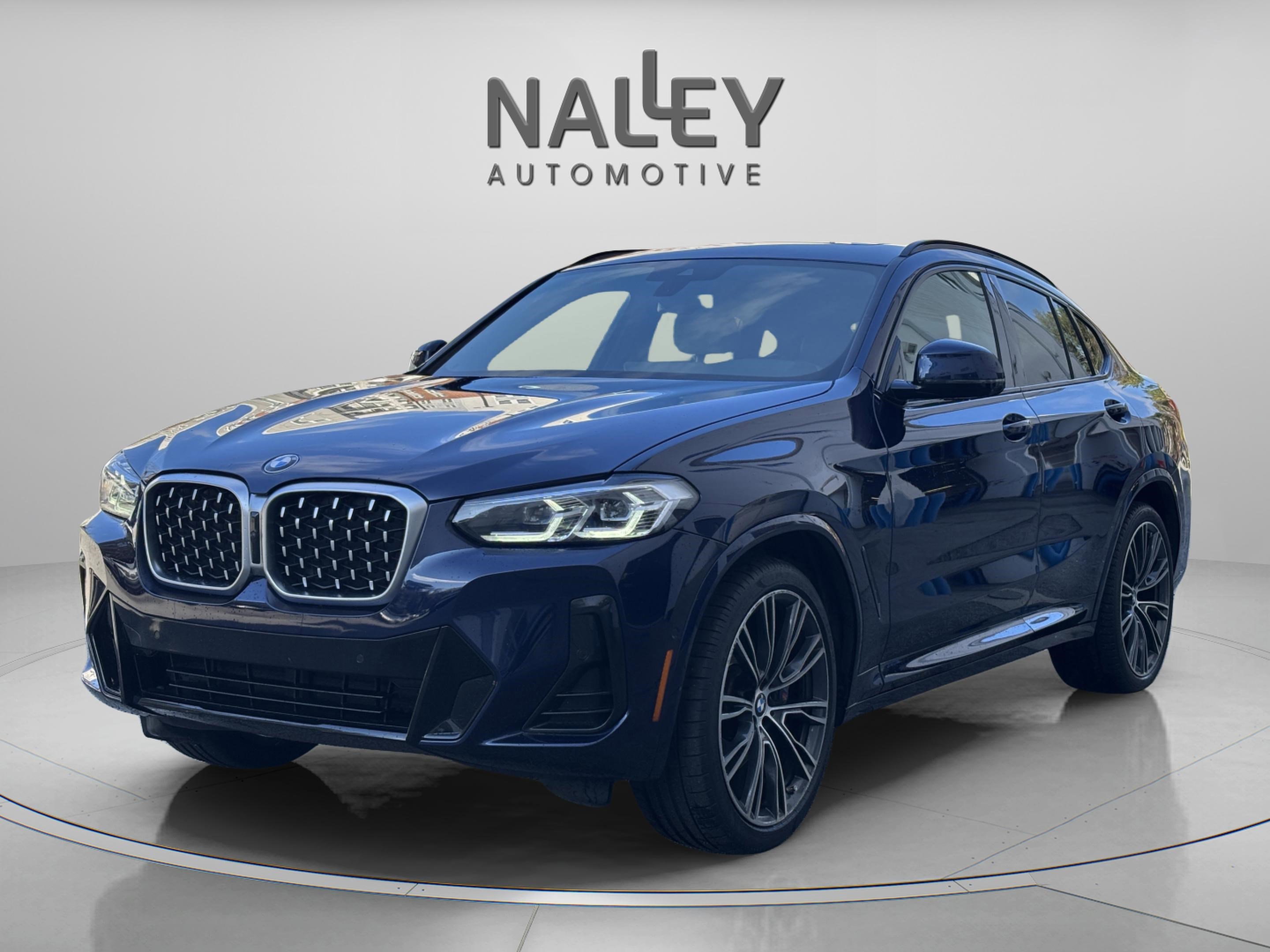 Used 2022 BMW X4 xDrive30i w/ M Sport Package 2
