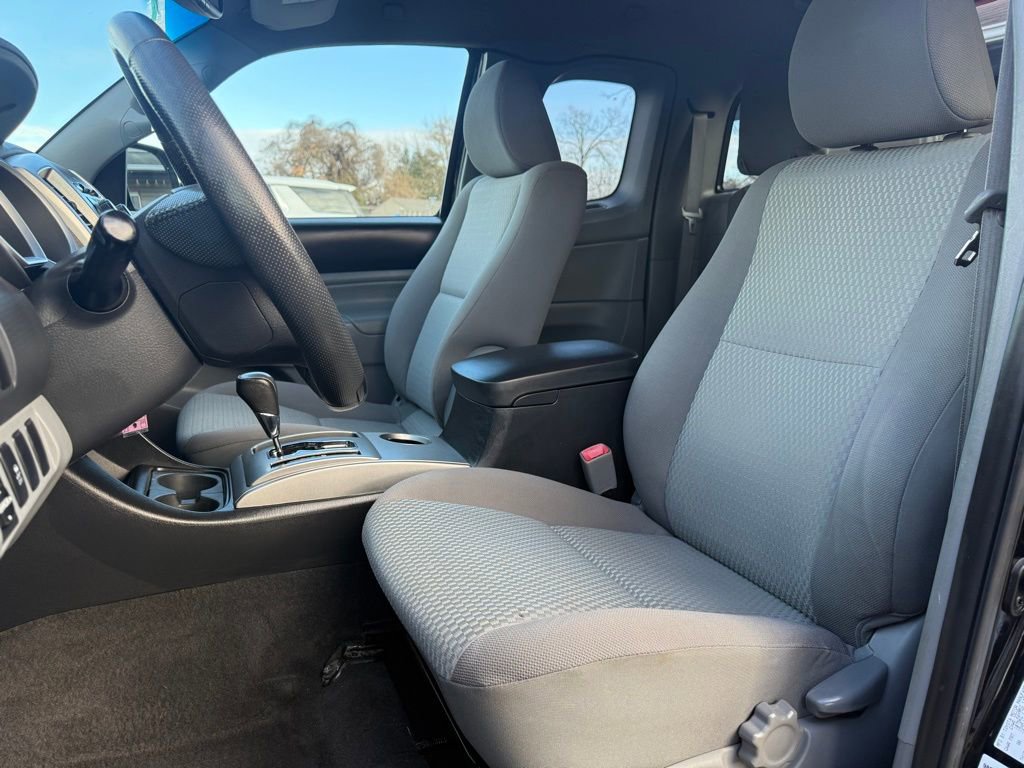 Used 2012 Toyota Tacoma 2WD Access Cab image 13