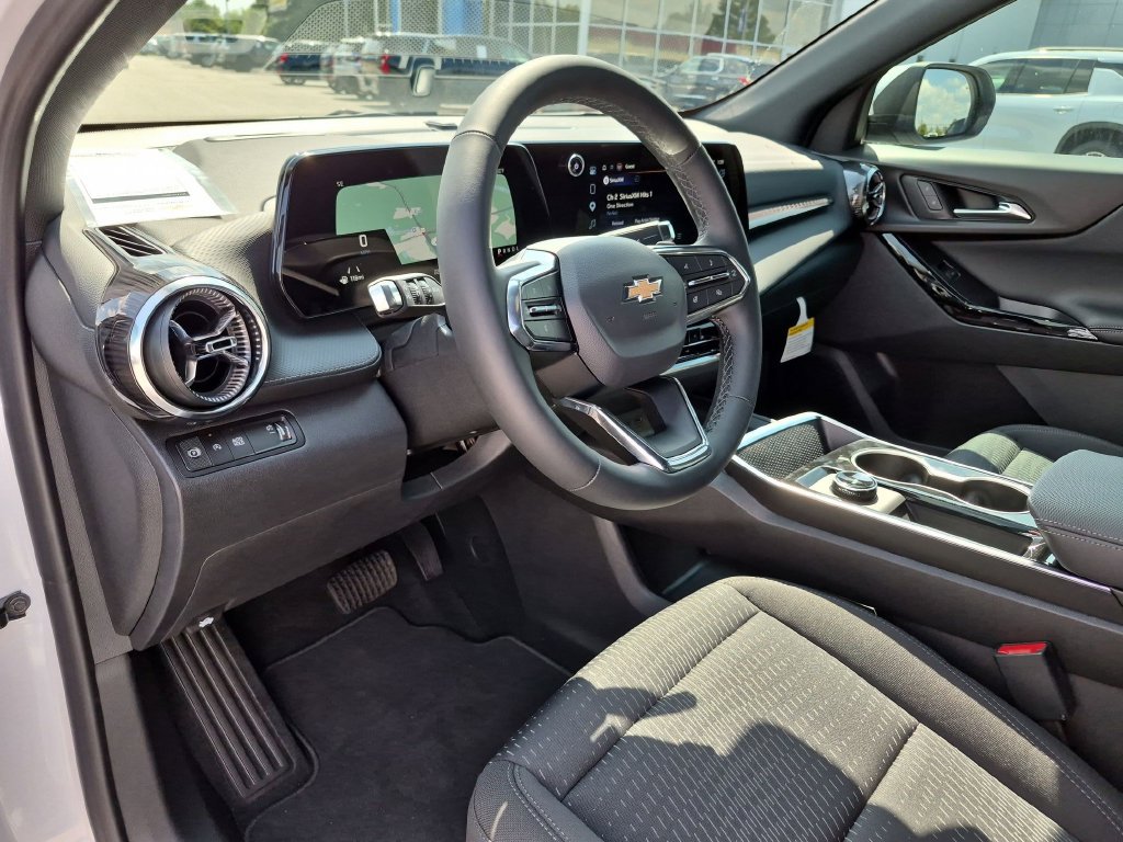 New 2027 Chevrolet Equinox LT FWD image 18