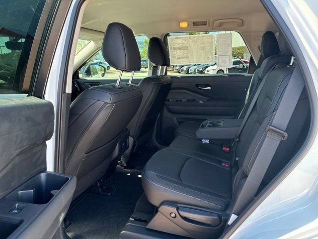 New 2026 Nissan Pathfinder SL AWD/4WD image 8