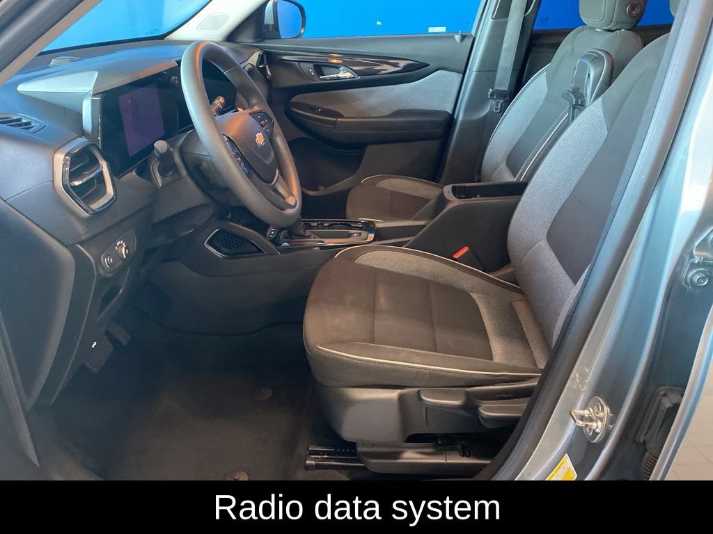 Used 2025 Chevrolet TrailBlazer LT AWD/4WD image 7