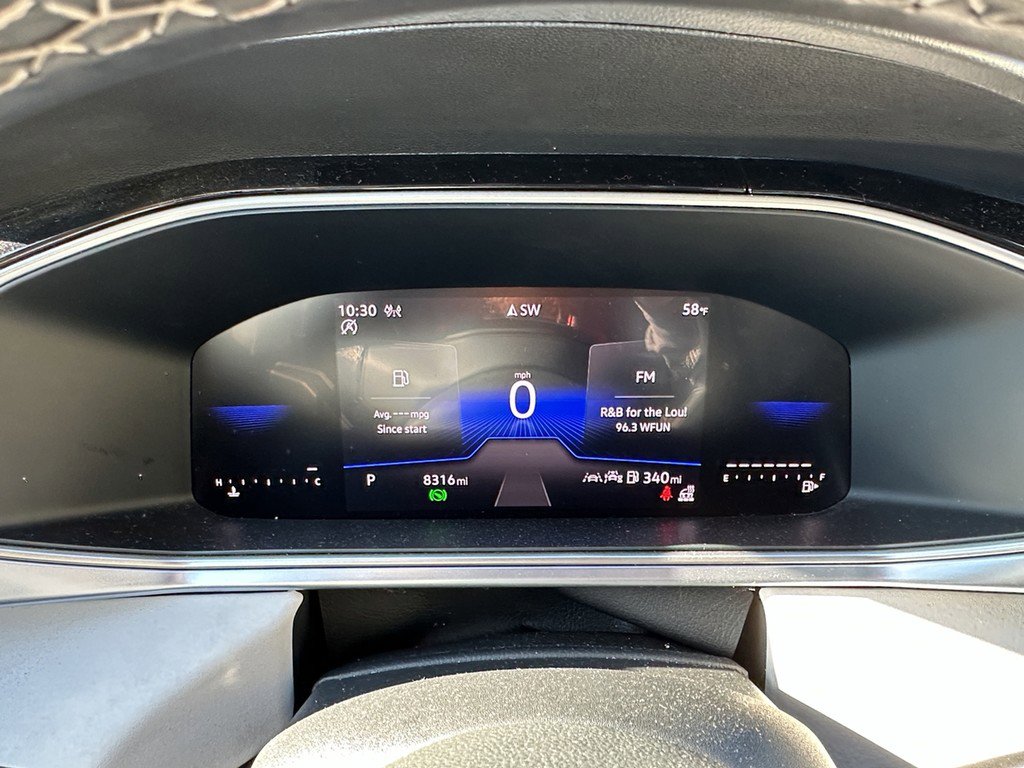 Used 2025 Volkswagen Taos SE w/ Panoramic Sunroof Package image 26