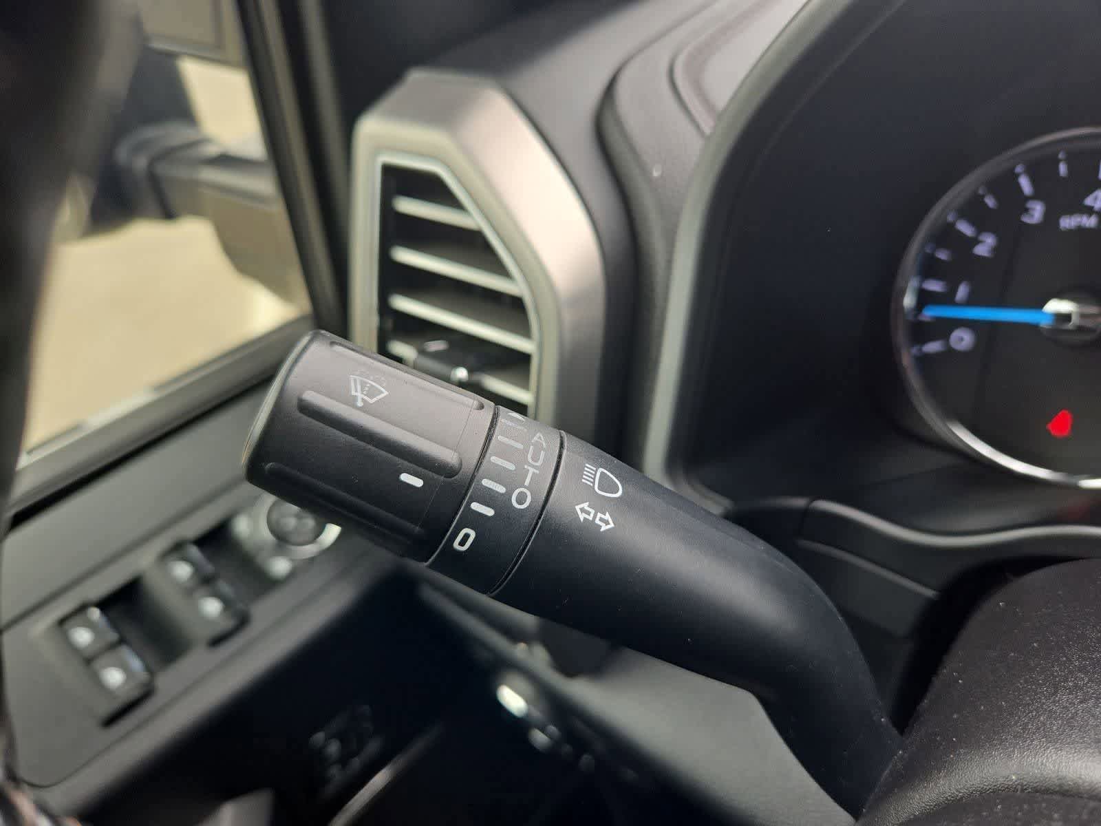 Used 2019 Ford F450 Platinum w/ Platinum Ultimate Package AWD/4WD image 26