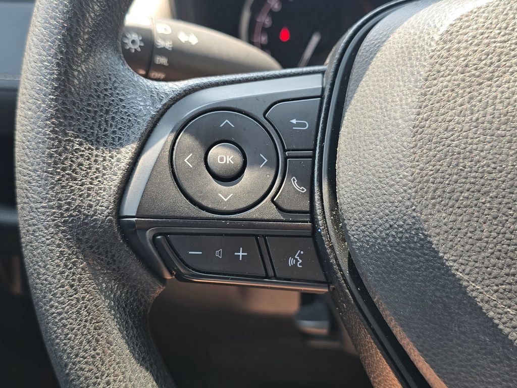 Certified 2025 Toyota RAV4 LE AWD/4WD image 30