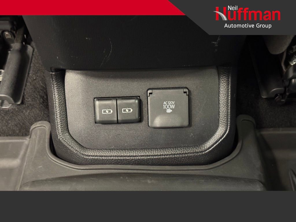 Used 2022 Toyota Highlander Limited AWD/4WD image 18