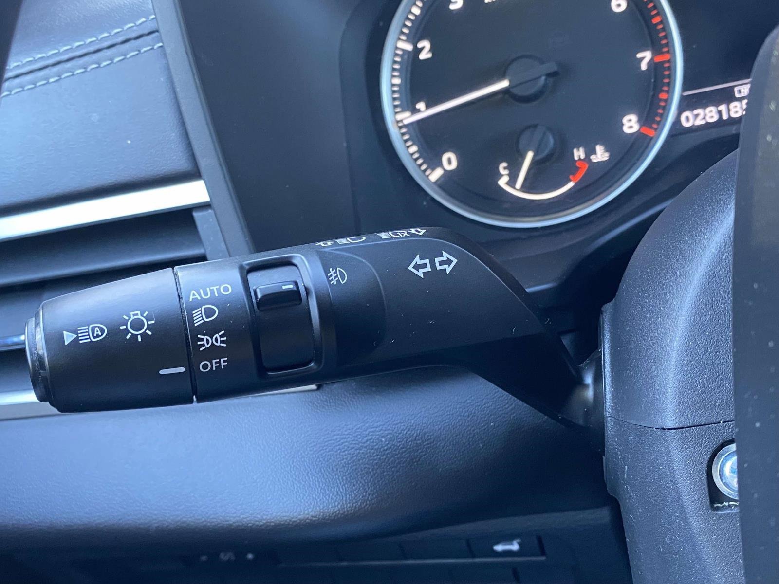 Used 2022 Mitsubishi Outlander SEL image 23