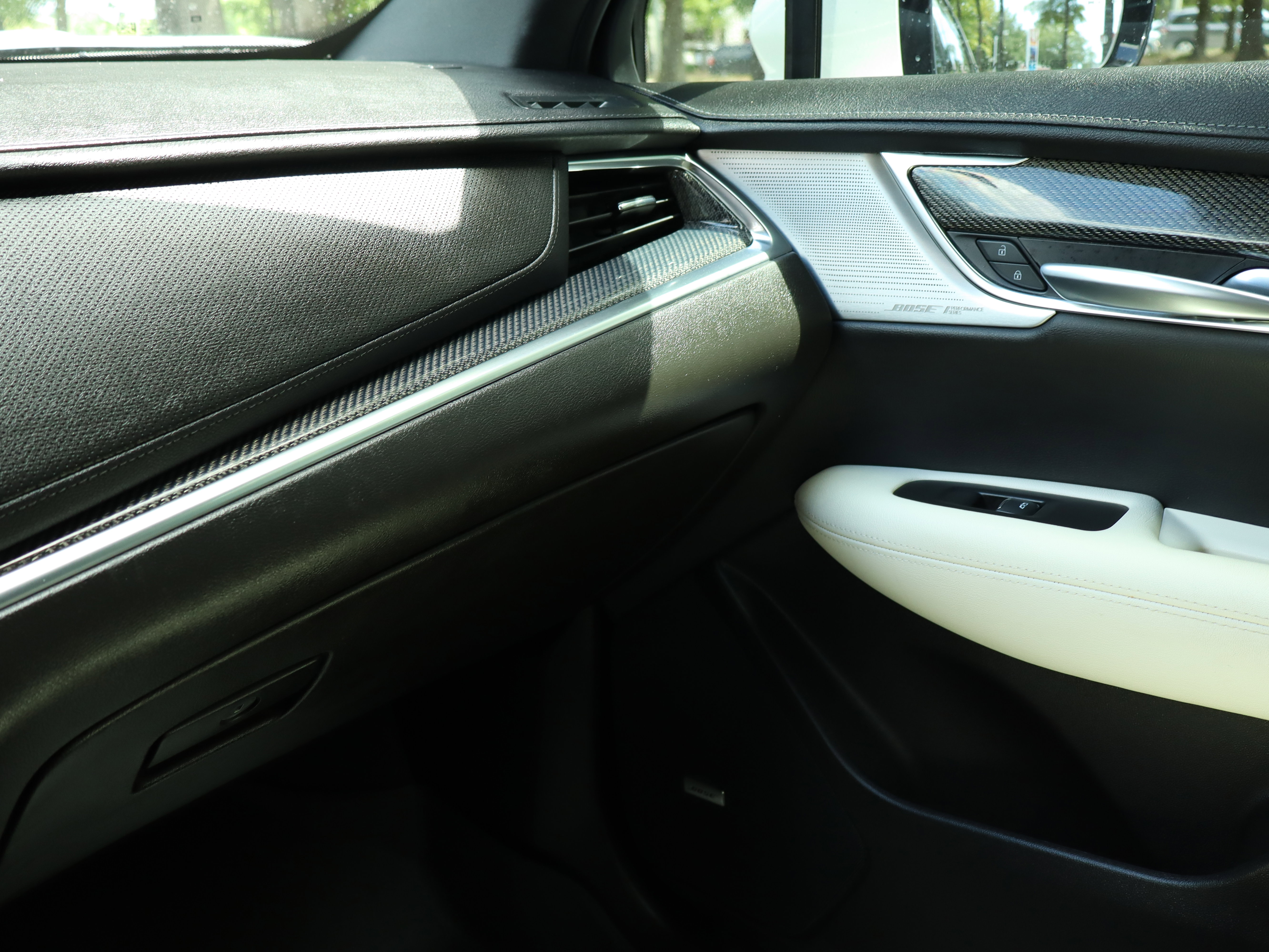 Used 2023 Cadillac XT5 Sportv w/ Technology Package image 41