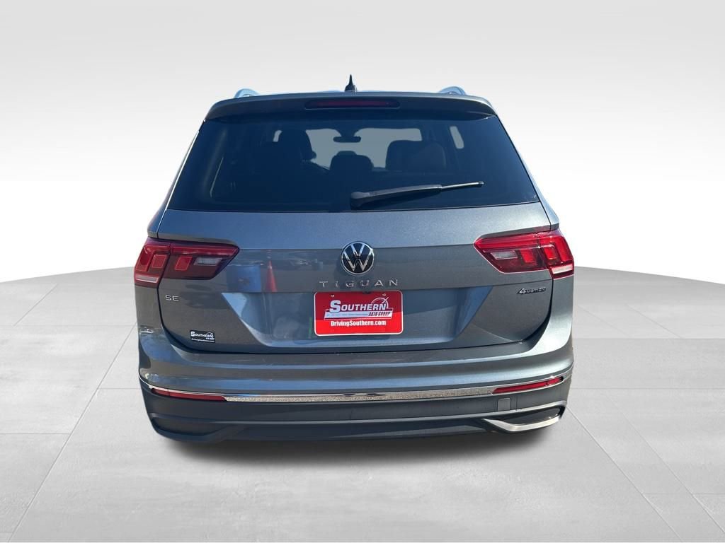 Used 2024 Volkswagen Tiguan SE image 4