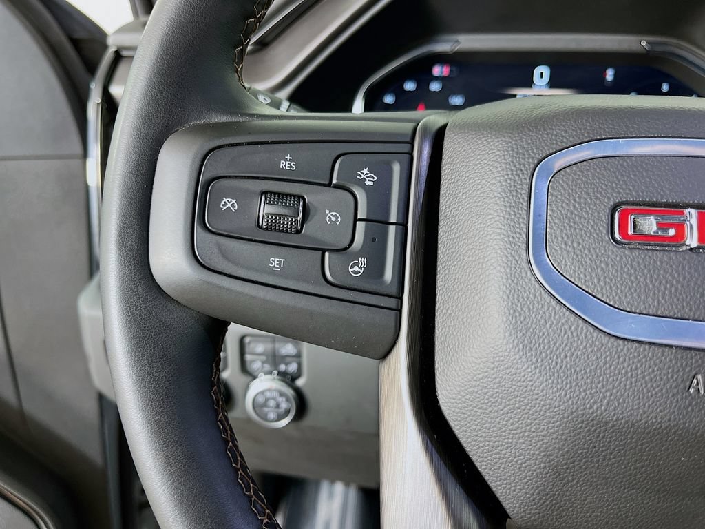 Used 2024 GMC Sierra 2500 AT4 w/ Technology Package AWD/4WD image 15