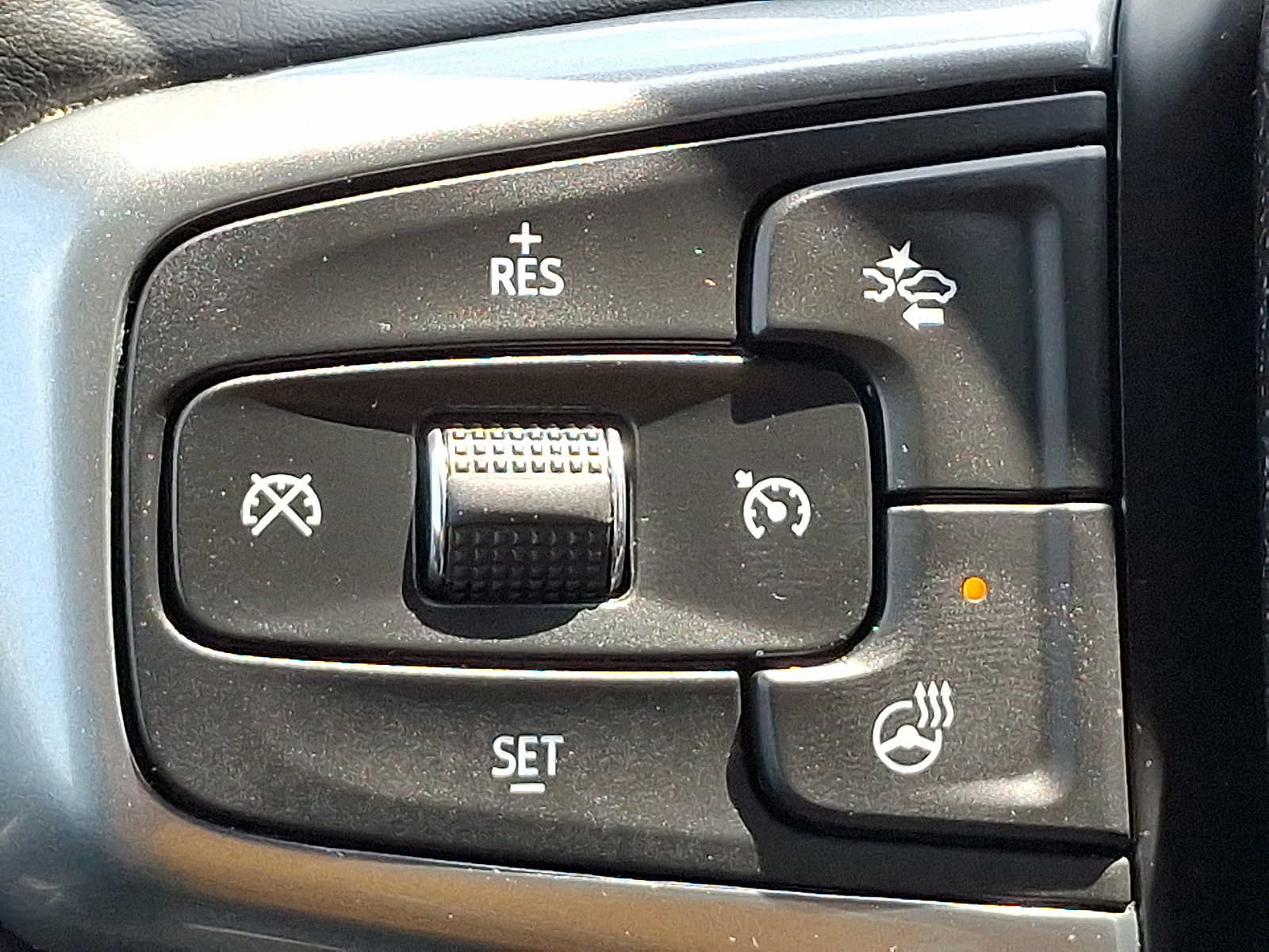 Used 2024 Chevrolet Silverado 1500 LT AWD/4WD image 21