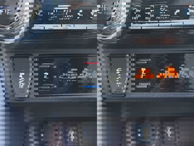 Used 2023 Toyota RAV4 Limited image 27