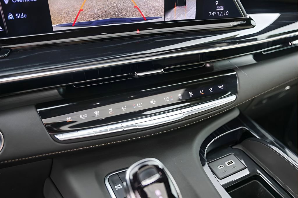 Used 2024 Cadillac Escalade Sport w/ Touring Package image 18