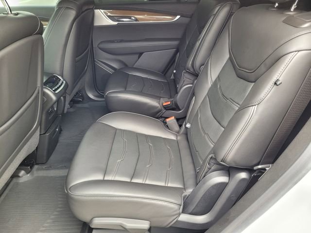 Used 2022 Cadillac XT6 Premium Luxury w/ Platinum Package AWD/4WD image 26