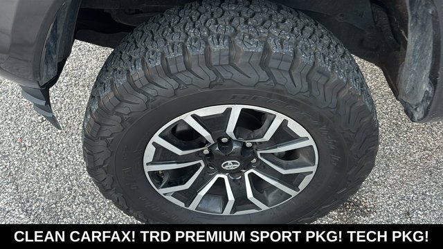 Used 2021 Toyota Tacoma TRD Sport w/ TRD Premium Sport Package AWD/4WD image 31