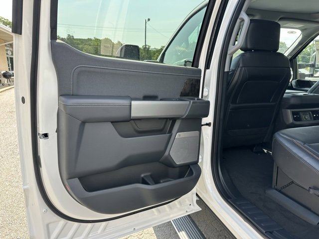 New 2025 Ford F350 Lariat w/ Lariat Ultimate Package image 22