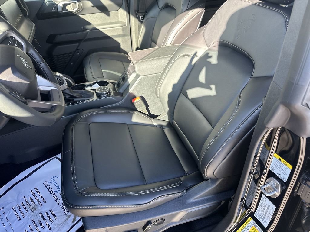 New 2025 Ford Bronco Badlands w/ Sasquatch Package image 17