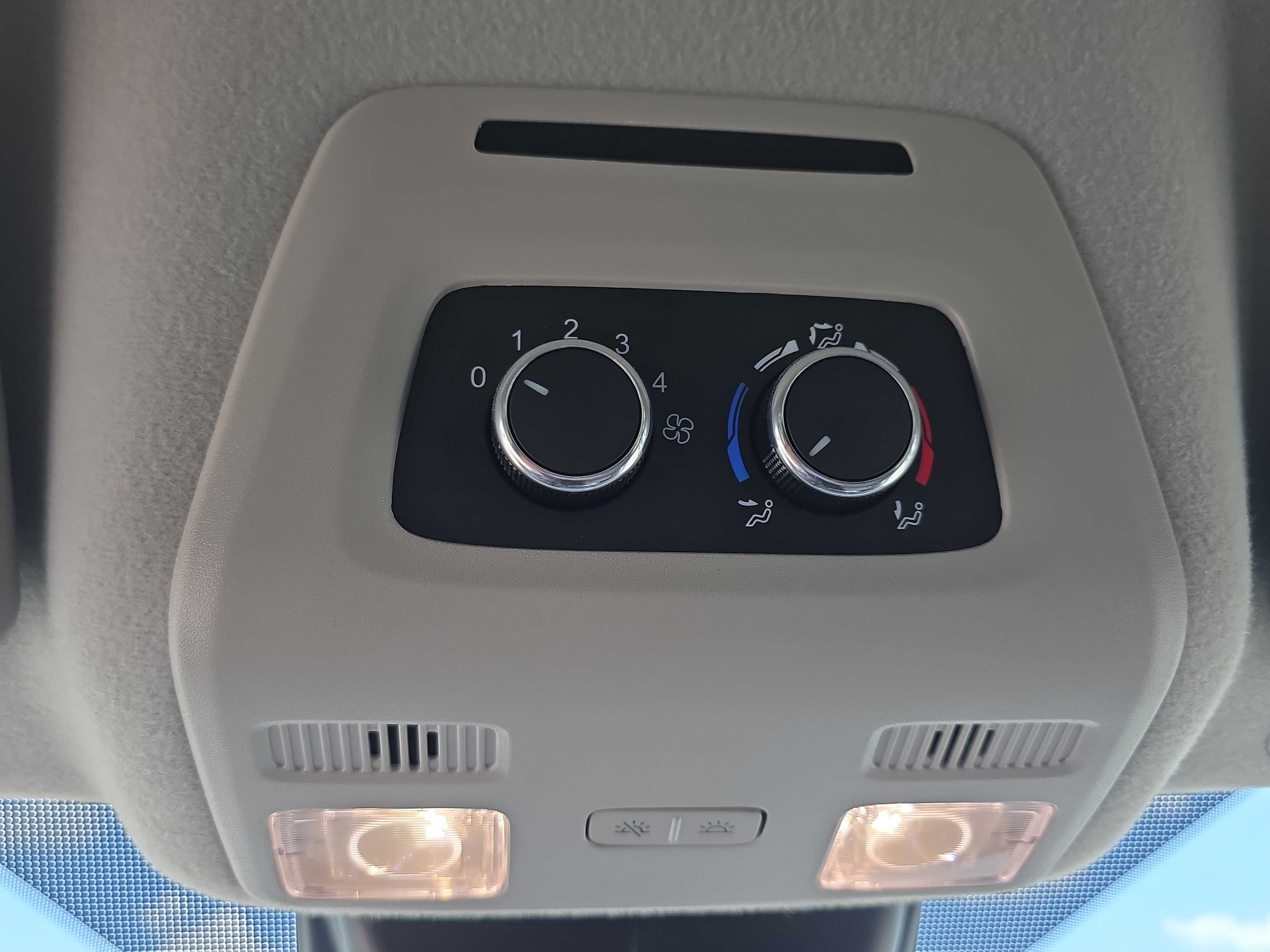 Used 2026 Ford Transit 350 XLT RWD image 24