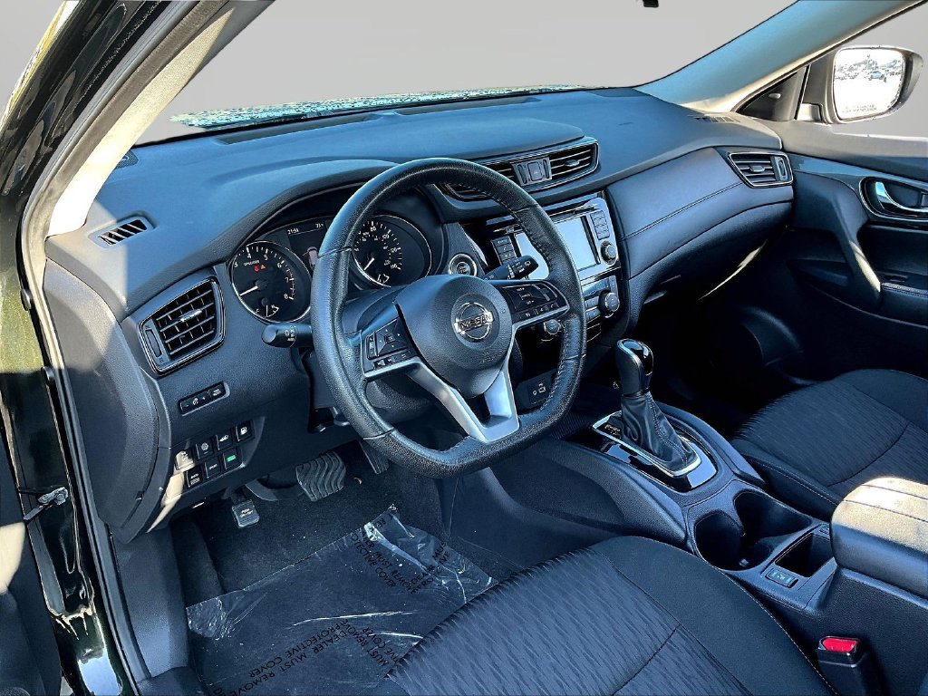 Used 2020 Nissan Rogue SV AWD/4WD image 19