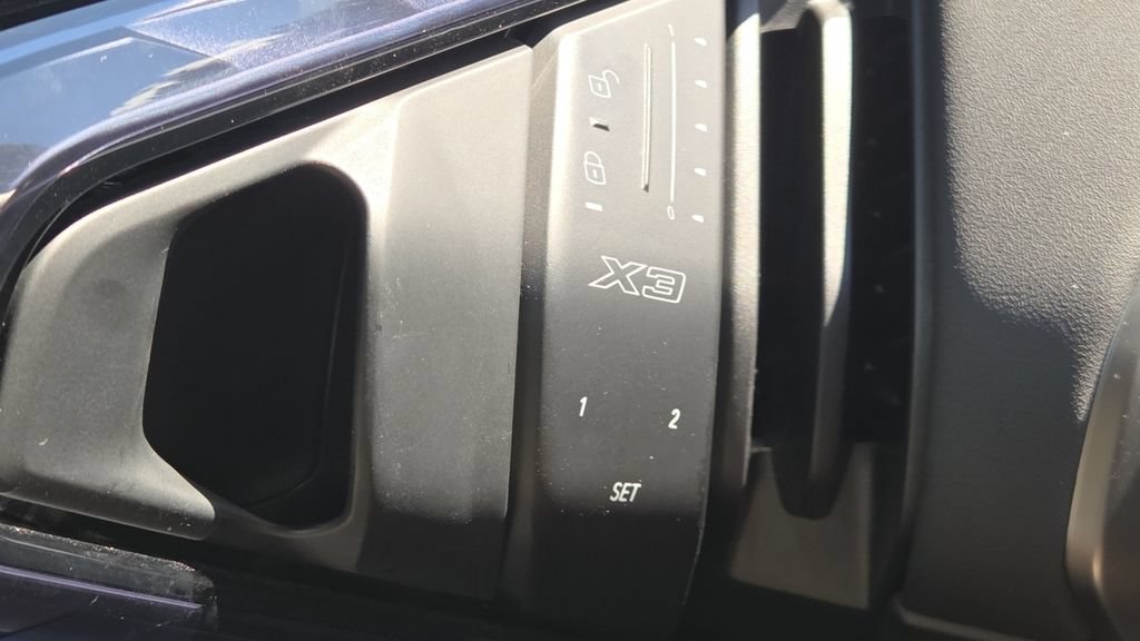 Used 2025 BMW X3 M50 AWD/4WD image 34