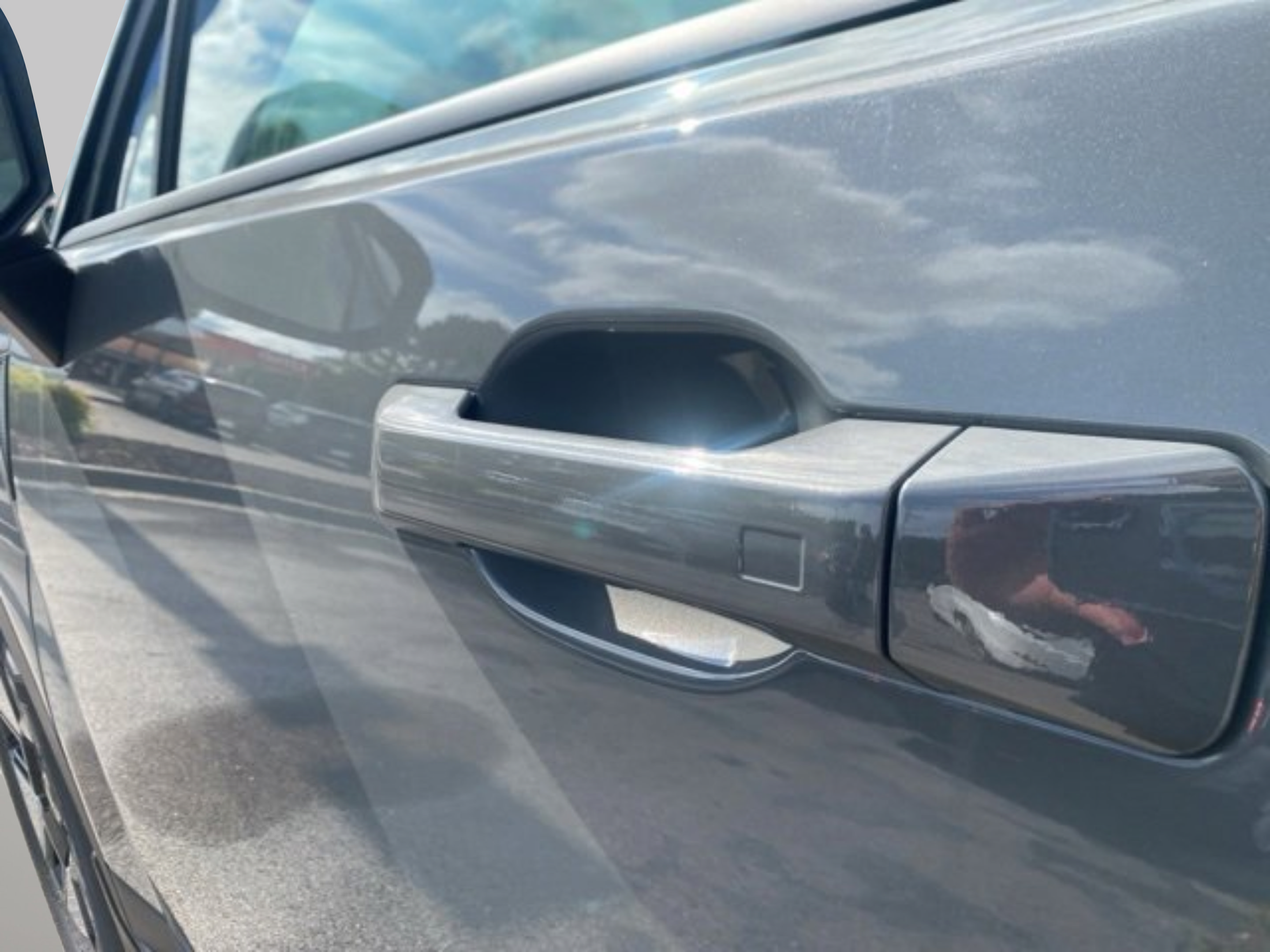 Used 2025 Hyundai Santa Fe SEL FWD image 13