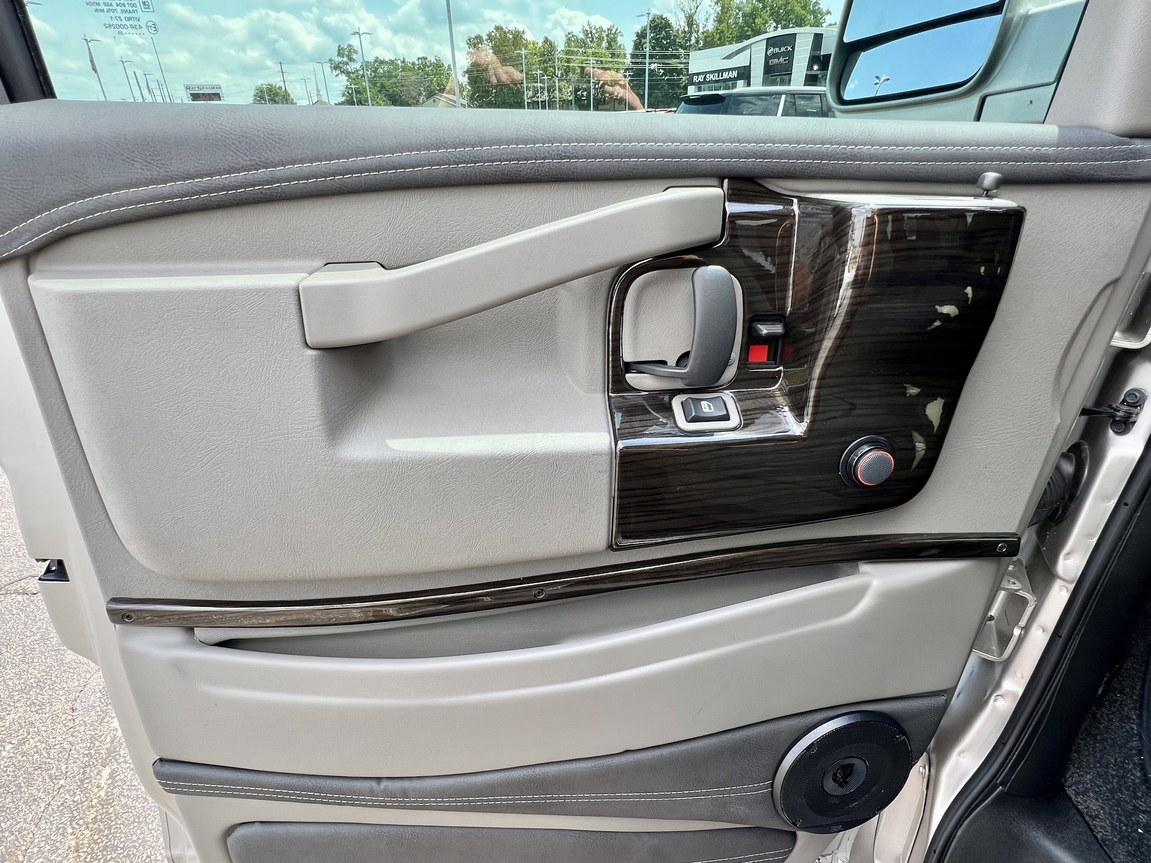 New 2025 GMC Savana 2500 w/ Driver Convenience Package RWD image 12