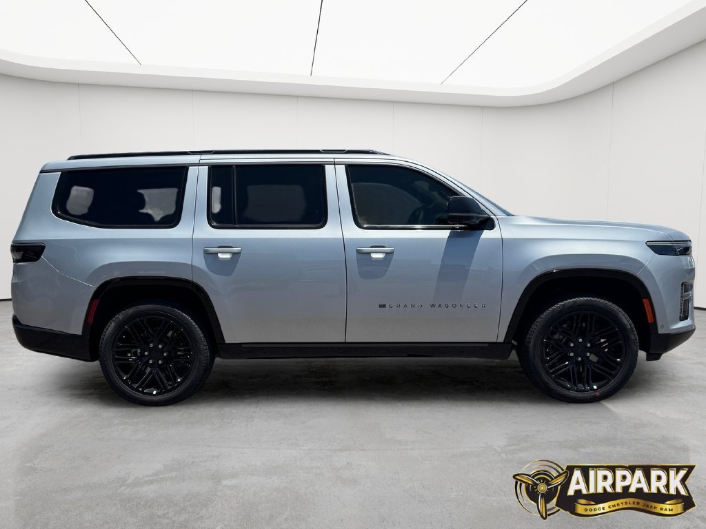 New 2026 Jeep Grand Wagoneer Limited AWD/4WD image 3