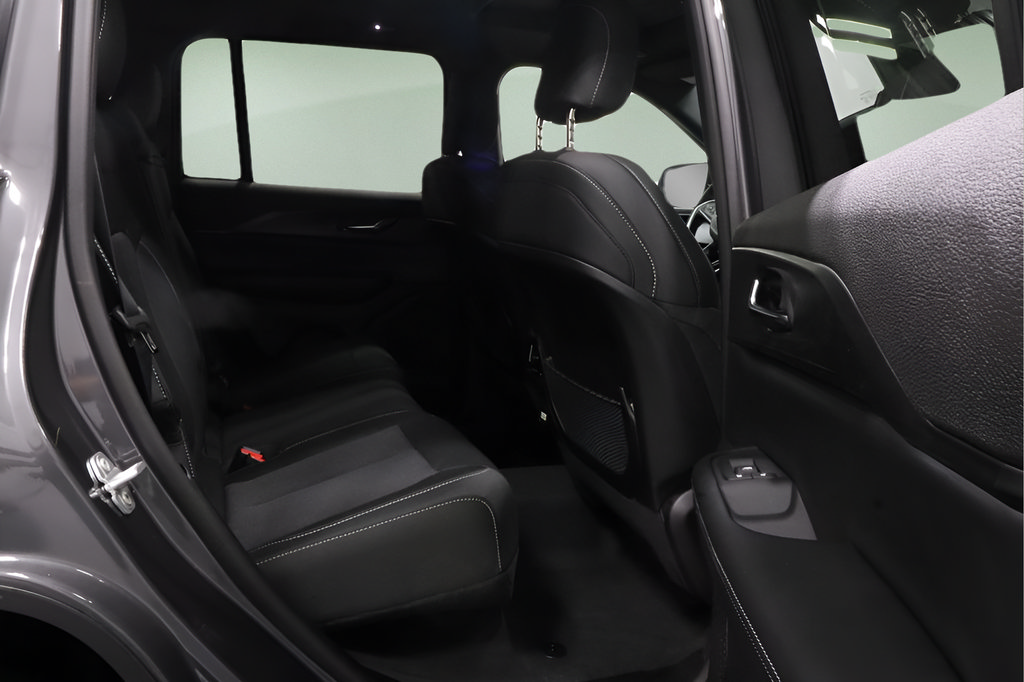New 2026 Jeep Grand Cherokee Laredo X AWD/4WD image 18