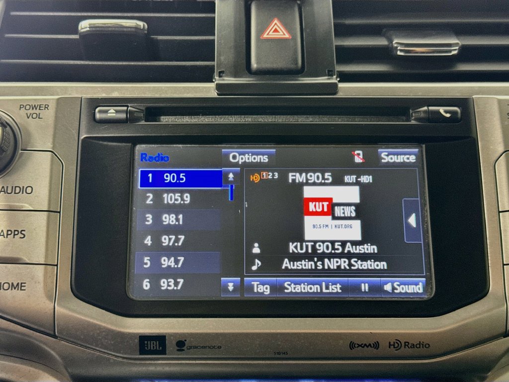 Used 2018 Toyota 4Runner Limited AWD/4WD image 17