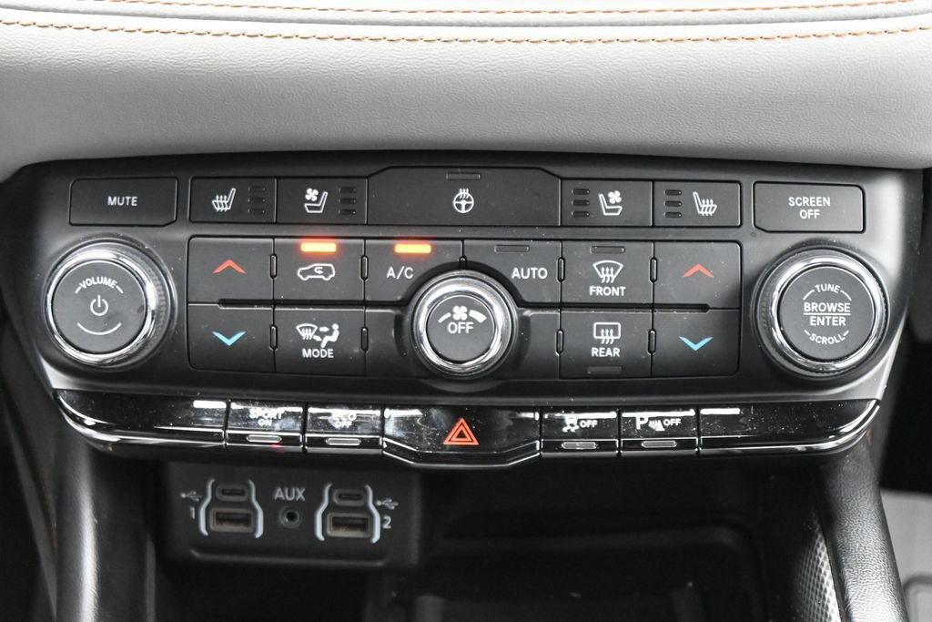Used 2022 Dodge Durango R/T RWD image 18