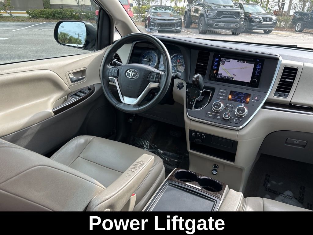 Used 2017 Toyota Sienna XLE w/ XLE Navigation Package image 10