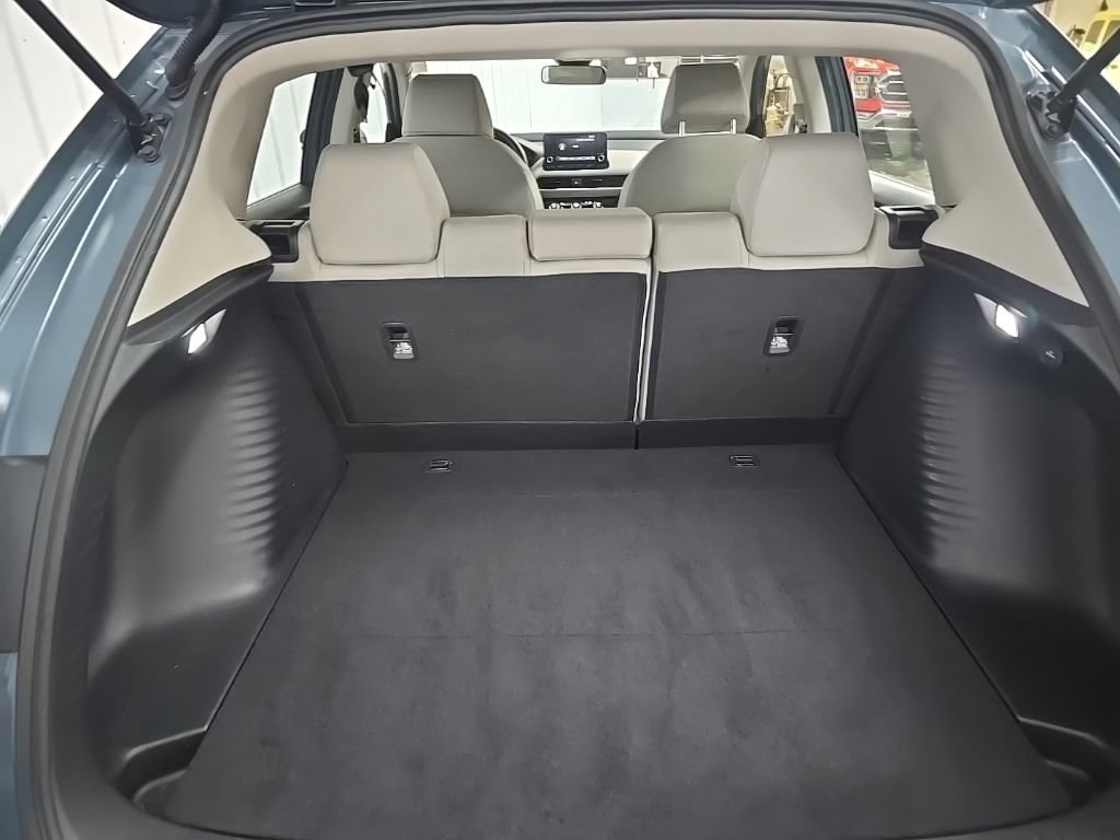 Used 2023 Honda HR-V LX image 11