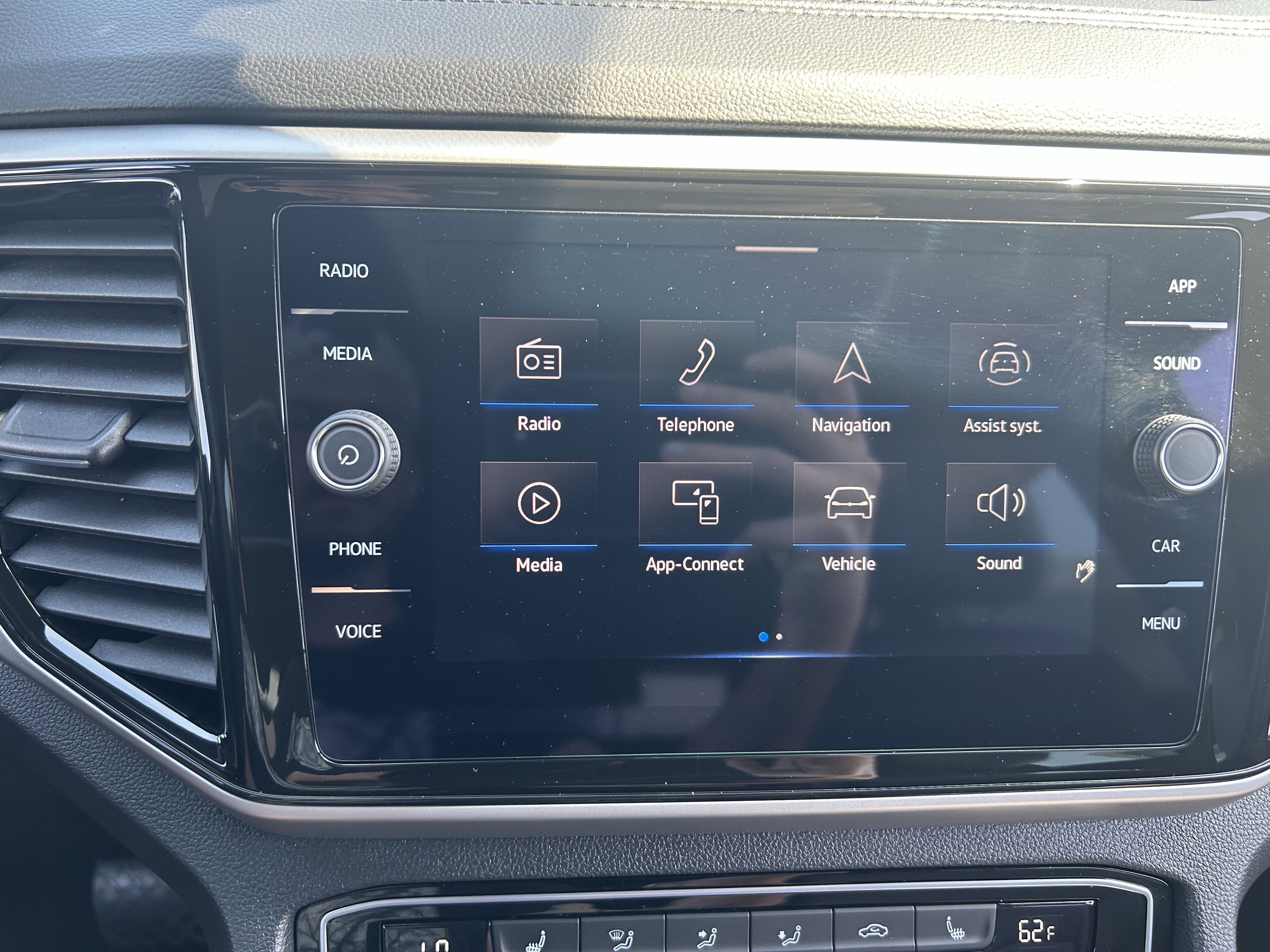 Certified 2023 Volkswagen Atlas Cross Sport SE w/ Black Wheel Package FWD image 12