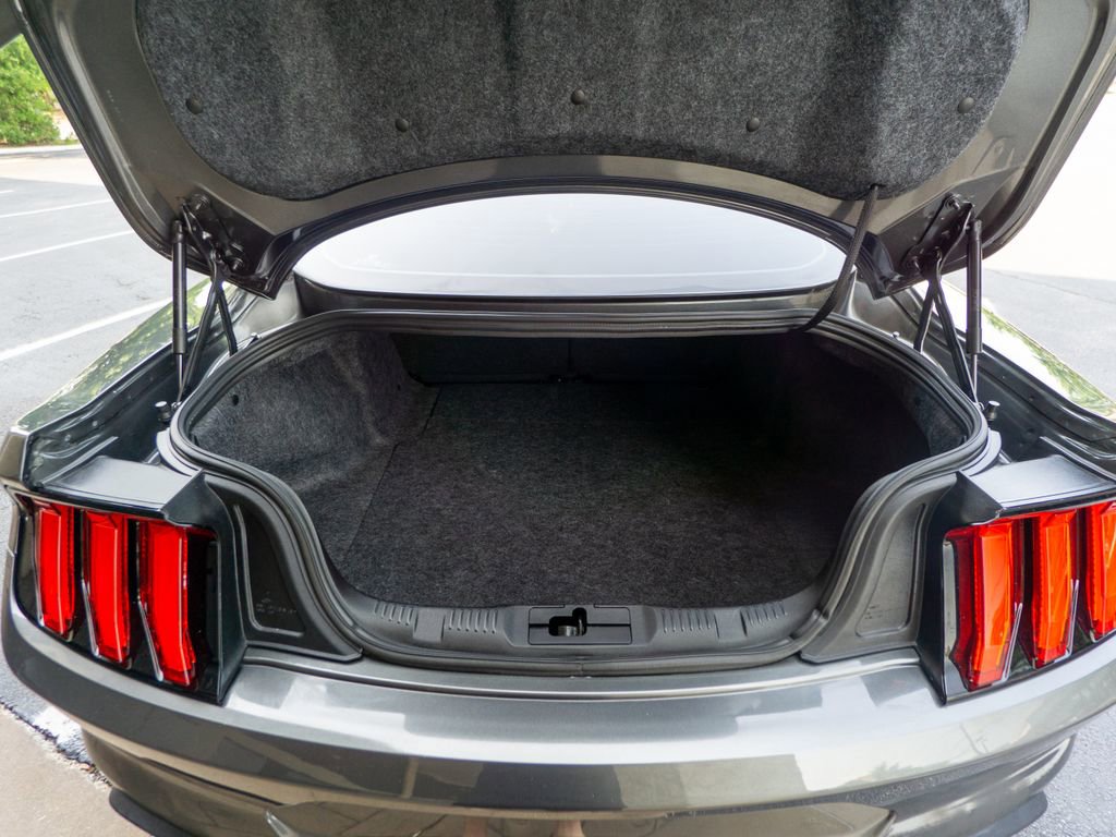 Used 2018 Ford Mustang GT image 28