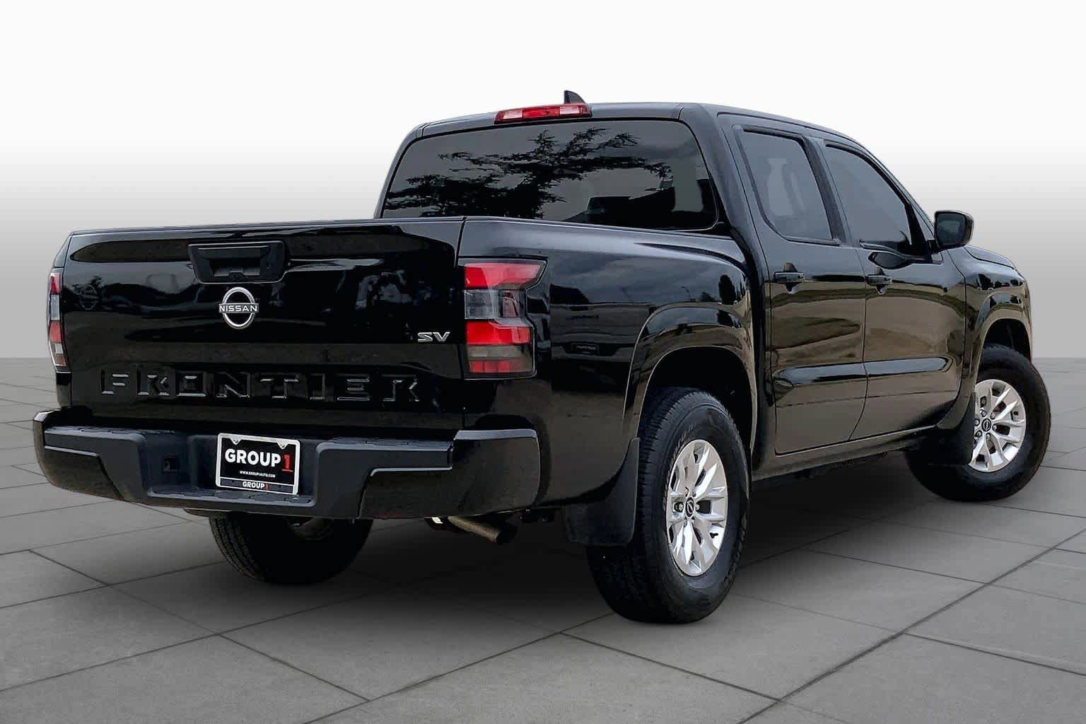 Used 2024 Nissan Frontier SV RWD image 13